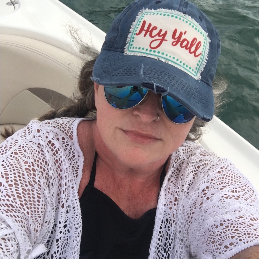 Meet your Posher, Denise